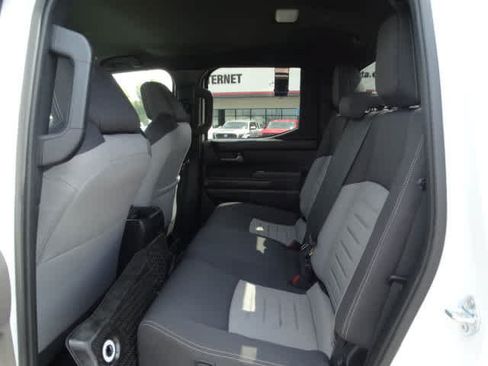 Used 2025 Toyota Tacoma TRD Sport AWD/4WD image 21