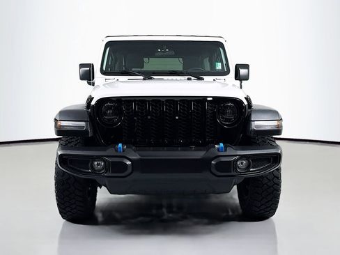 Used 2023 Jeep Wrangler Unlimited w/ Cold Weather Group AWD/4WD image 2