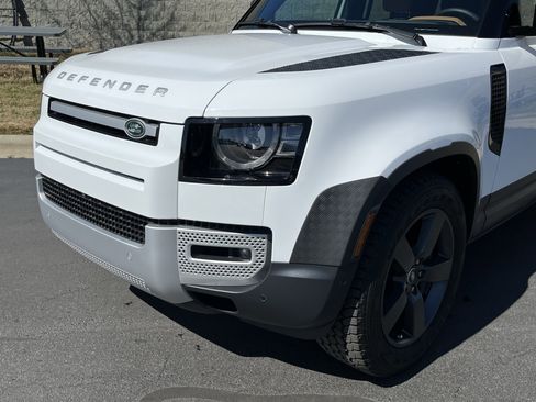 Certified 2024 Land Rover Defender 110 SE image 11