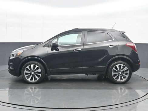 Used 2022 Buick Encore Preferred w/ Safety Package AWD/4WD image 3