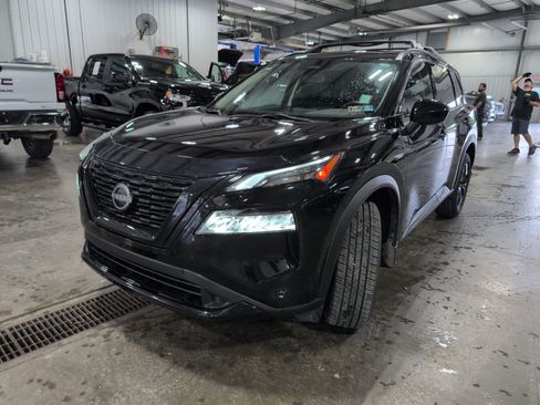 Used 2023 Nissan Rogue SV w/ SV Premium B Package AWD/4WD image 6