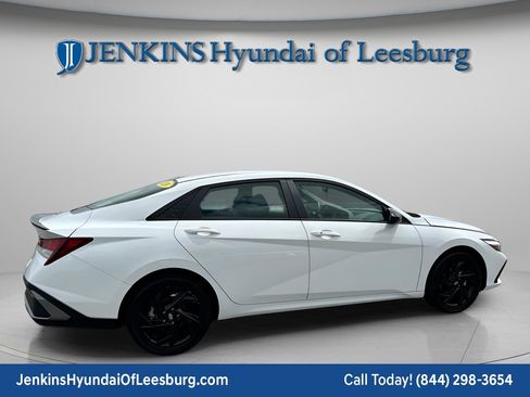 New 2026 Hyundai Elantra Sport image 9