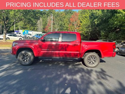 Used 2023 Toyota Tacoma SR5 w/ Technology Package AWD/4WD image 5