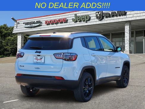 New 2026 Jeep Compass Latitude AWD/4WD image 5