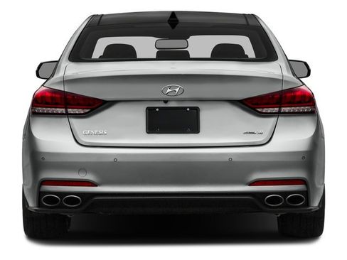 Used 2016 Hyundai Genesis 3.8 RWD image 8
