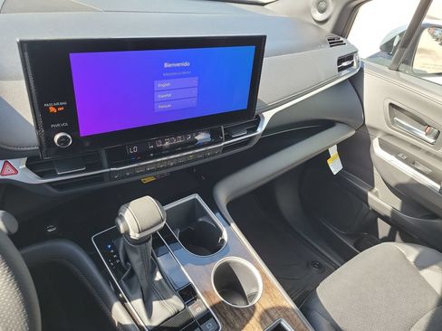 New 2026 Toyota Sienna Limited FWD image 14