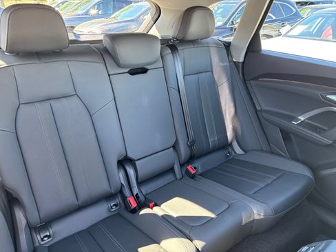 Used 2025 Audi Q5 Premium Plus w/ Premium Plus AWD/4WD image 18