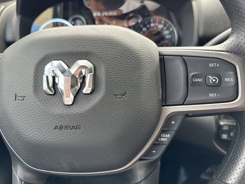 New 2024 RAM 5500 Tradesman w/ Chrome Appearance Group image 18