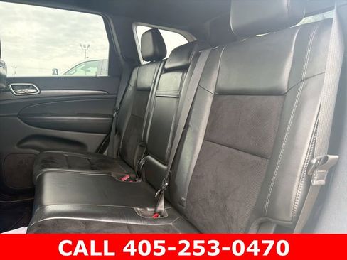 Used 2018 Jeep Grand Cherokee Altitude AWD/4WD image 13
