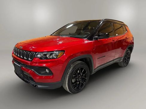 Used 2024 Jeep Compass Latitude w/ Altitude Special Edition image 11