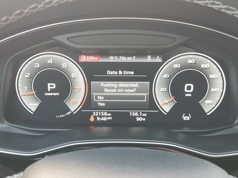 Used 2023 Audi Q8 Premium AWD/4WD image 17