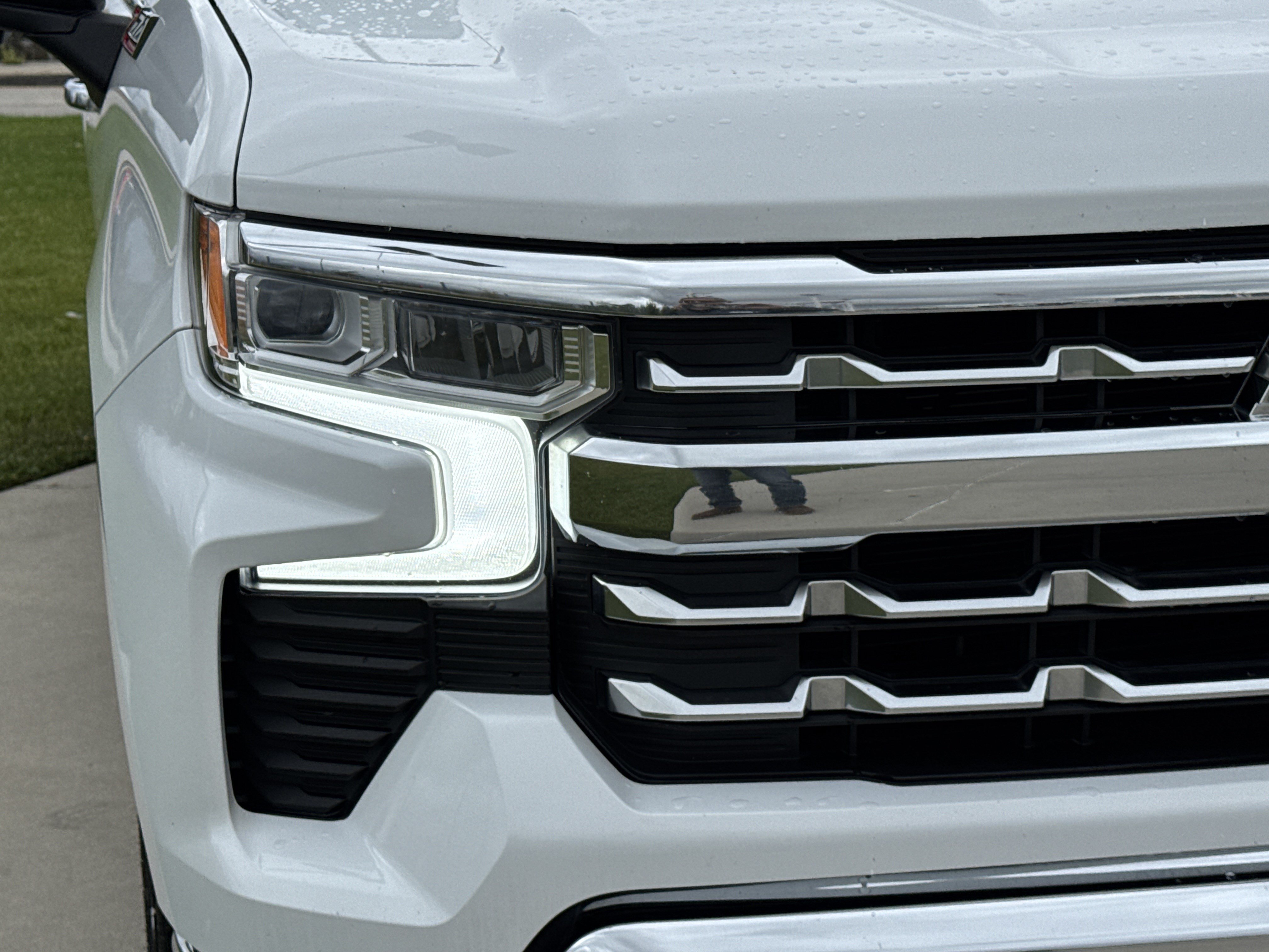 Certified 2024 Chevrolet Silverado 1500 LTZ w/ Technology Package AWD/4WD image 4