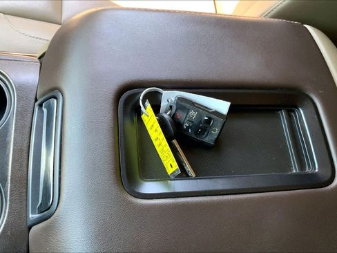 Used 2020 Chevrolet Tahoe LT AWD/4WD image 15
