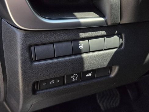New 2026 Nissan Rogue SV FWD image 18