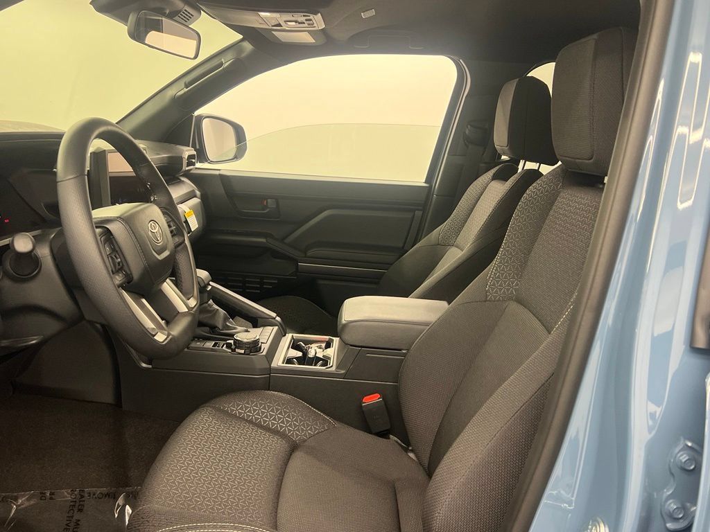 Used 2026 Toyota 4Runner SR5 AWD/4WD image 10