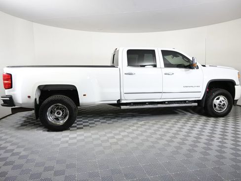 Used 2017 GMC Sierra 3500 Denali w/ Duramax Plus Package AWD/4WD image 8
