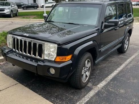 Used 2008 Jeep Commander Sport AWD/4WD image 1