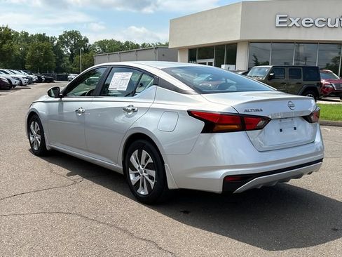 Certified 2023 Nissan Altima 2.5 S FWD image 4
