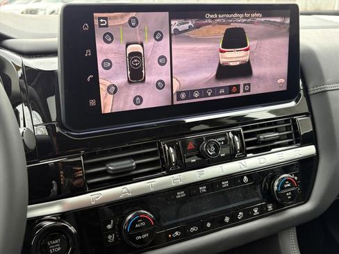 New 2026 Nissan Pathfinder Platinum image 11