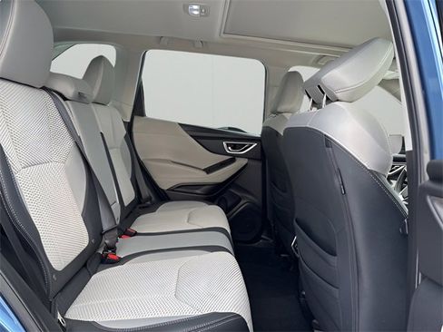 Used 2023 Subaru Forester Premium image 15