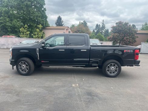 Used 2023 Ford F350 Limited w/ FX4 Off-Road Package AWD/4WD image 4