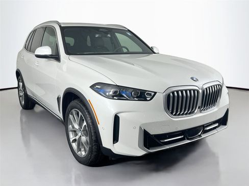 New 2026 BMW X5 xDrive40i w/ Premium Package AWD/4WD image 8