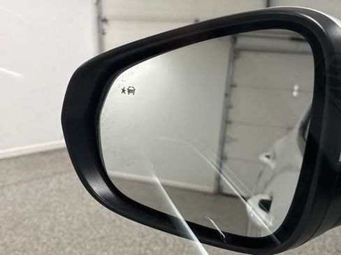 Used 2023 Chevrolet TrailBlazer LT w/ Convenience Package image 44