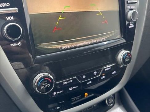 Certified 2019 Nissan Murano S w/ Cargo Package FWD image 4