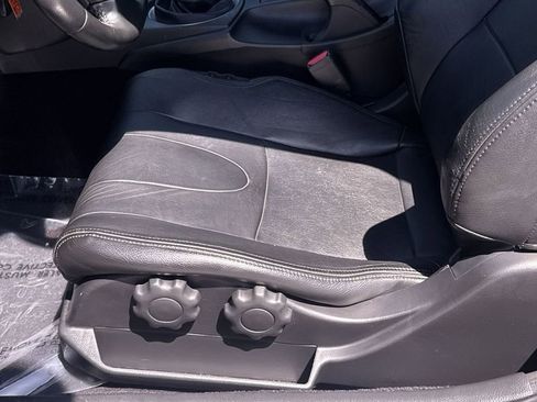 Used 2005 Nissan 350Z Enthusiast w/ (S02) Side Air Bags Pkg RWD image 14