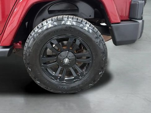 Used 2013 Jeep Wrangler Unlimited Sahara w/ Connectivity Group AWD/4WD image 24