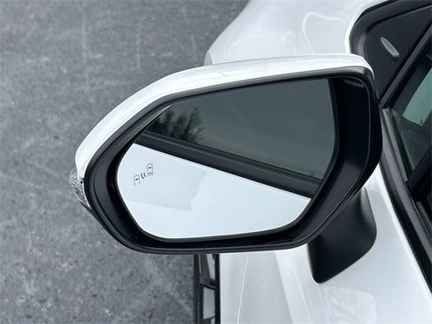 Used 2026 Toyota Corolla SE image 14