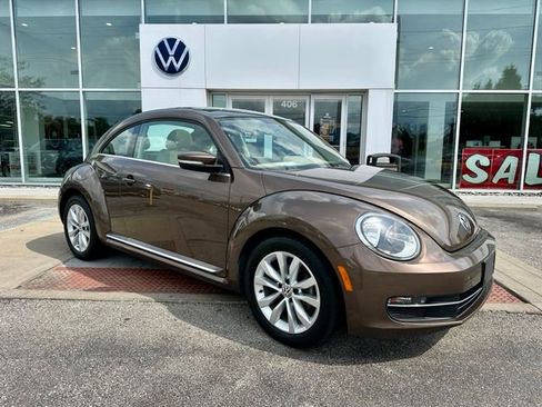 Used 2014 Volkswagen Beetle TDI FWD image 1