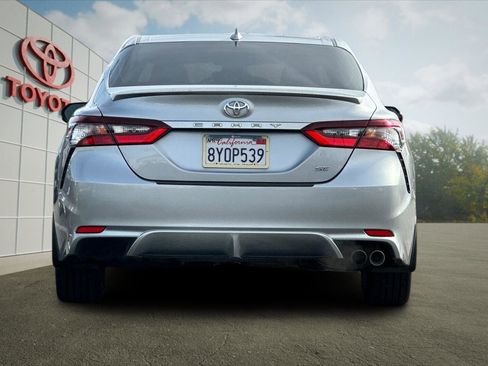Certified 2021 Toyota Camry SE image 4