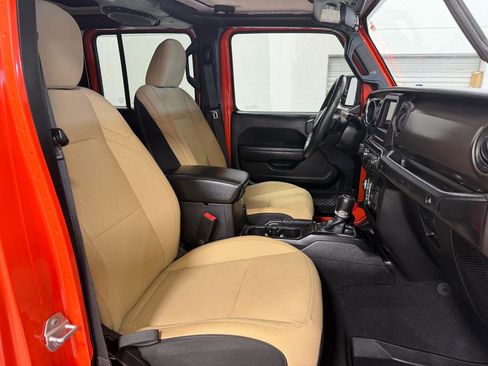 Used 2018 Jeep Wrangler Unlimited Sport S image 25