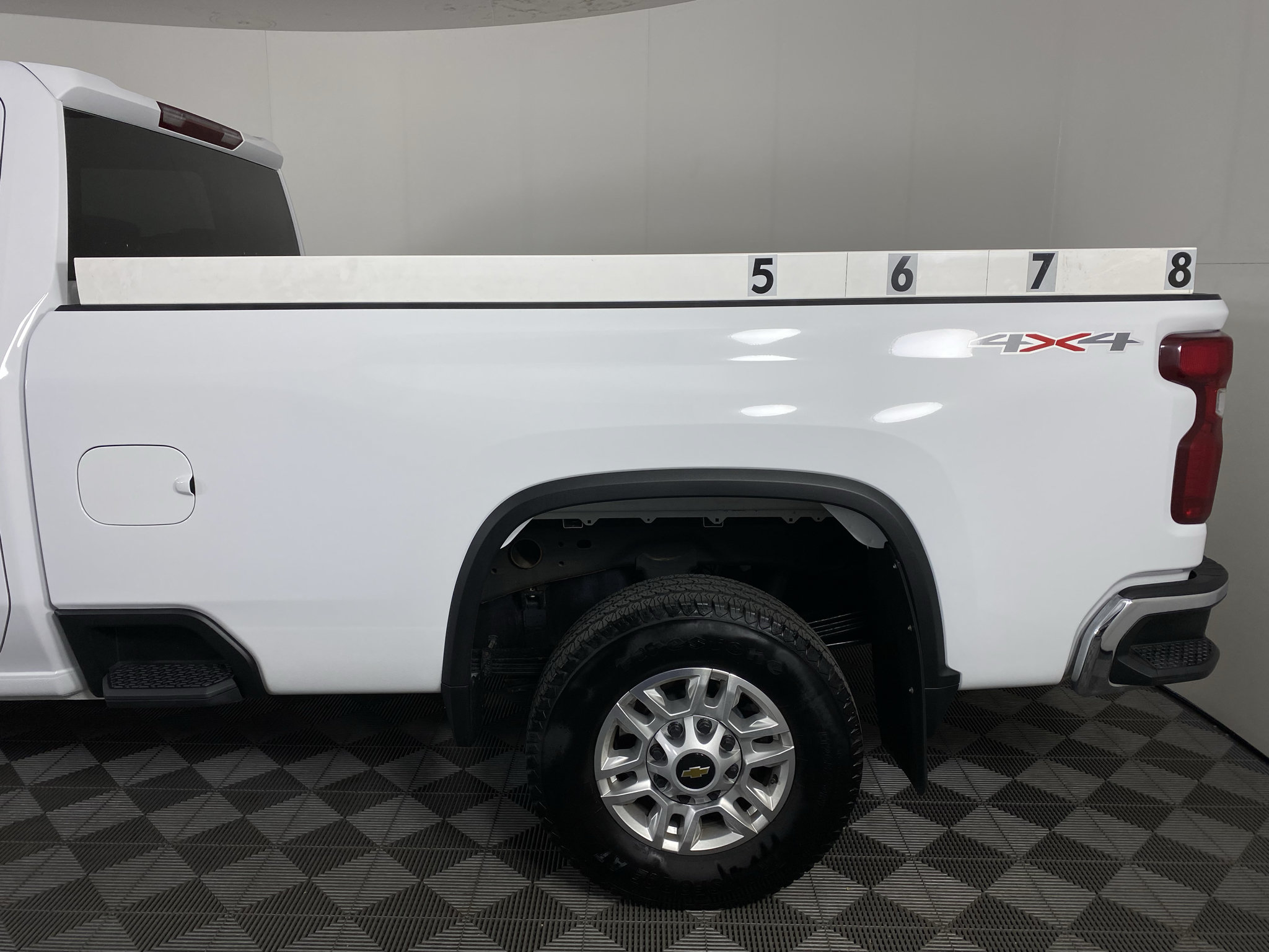 Used 2026 Chevrolet Silverado 2500 LT AWD/4WD image 3