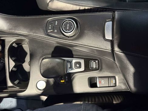 Used 2022 INFINITI QX50 Luxe image 25