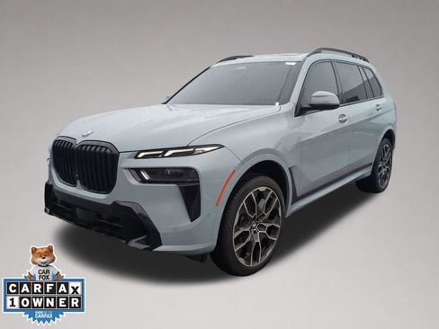 Used 2025 BMW X7 xDrive40i w/ M Sport Package AWD/4WD image 8
