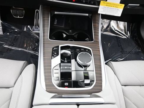 New 2026 BMW X5 xDrive50e w/ M Sport Package AWD/4WD image 16