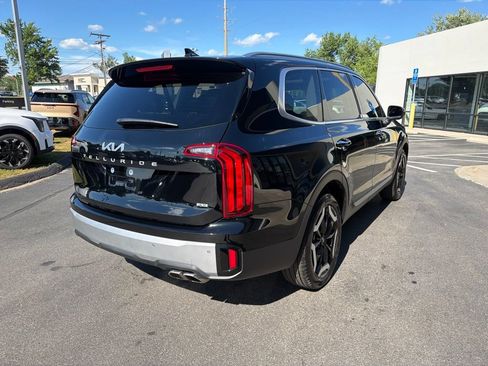 Certified 2024 Kia Telluride S w/ S Sunroof Package AWD/4WD image 8