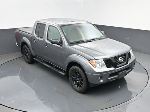 Used 2018 Nissan Frontier SV w/ Value Truck Package AWD/4WD image 18