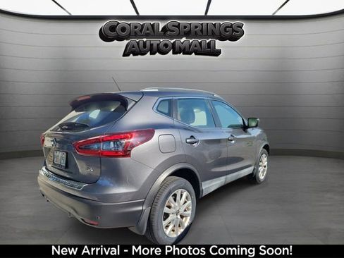 Certified 2020 Nissan Rogue Sport SV FWD image 4