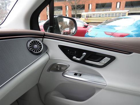 Used 2024 Mercedes-Benz EQE 350+ 4MATIC SUV image 9