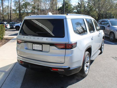 Used 2022 Jeep Wagoneer Series II image 5