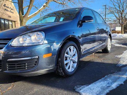 Used 2010 Volkswagen Jetta Limited Edition image 10