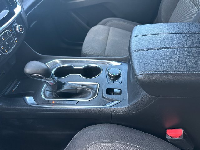 Used 2023 Chevrolet Traverse LT FWD image 21