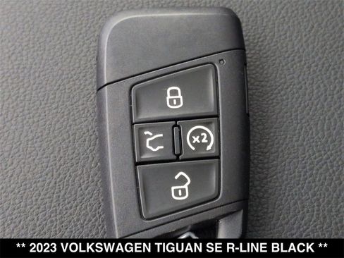 Used 2023 Volkswagen Tiguan SE R-Line image 27