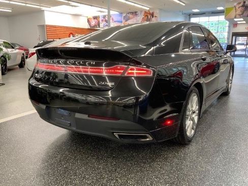 Used 2014 Lincoln MKZ AWD w/ Equipment Group 102A Reserve image 5