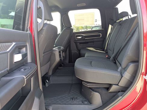 New 2026 RAM 2500 Big Horn AWD/4WD image 13