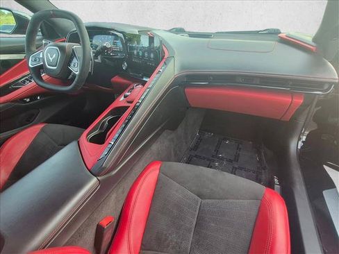 Used 2023 Chevrolet Corvette Stingray Premium Conv w/ Z51 Performance Package RWD image 15