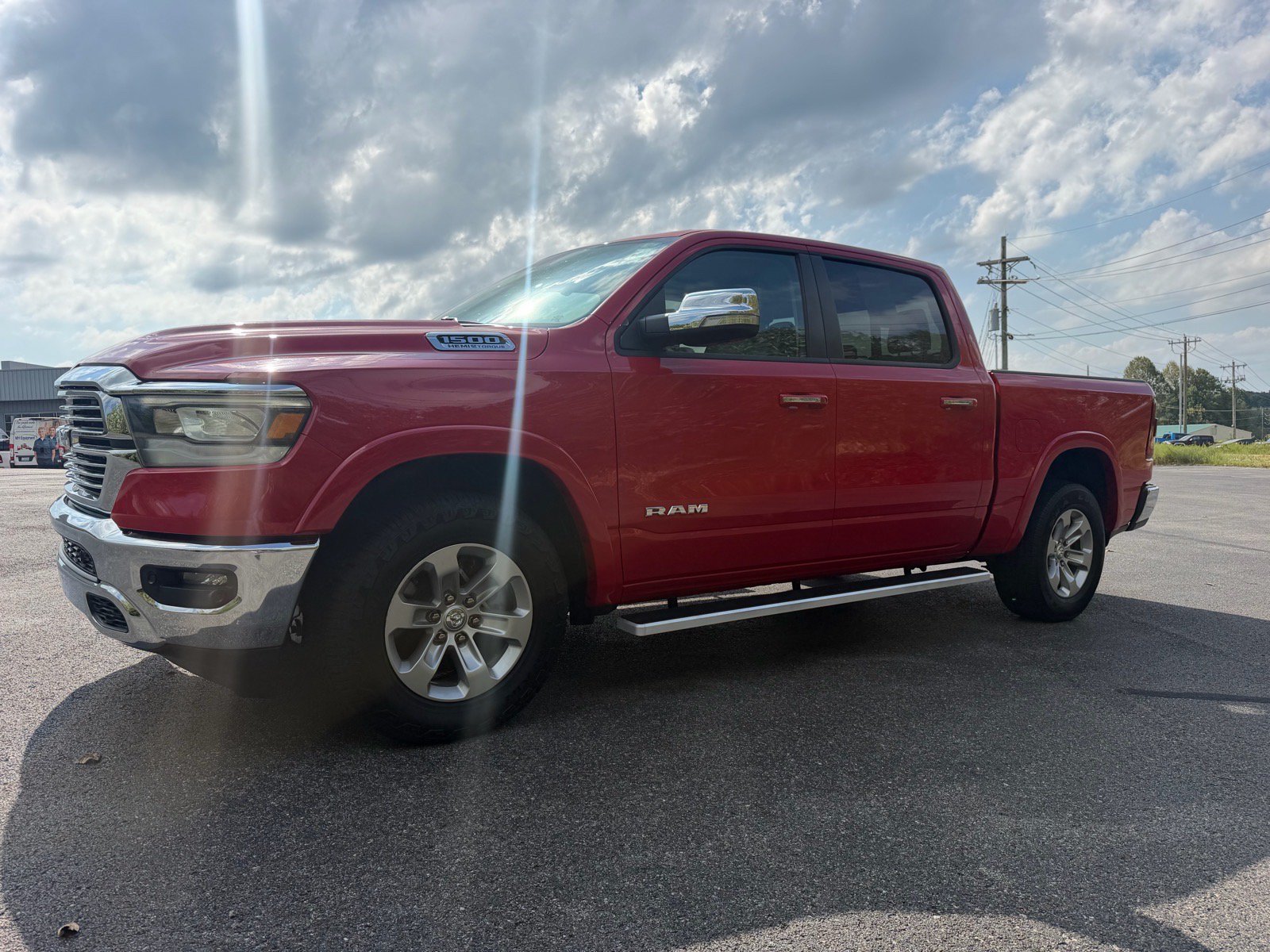 Used 2021 RAM 1500 Laramie AWD/4WD image 7